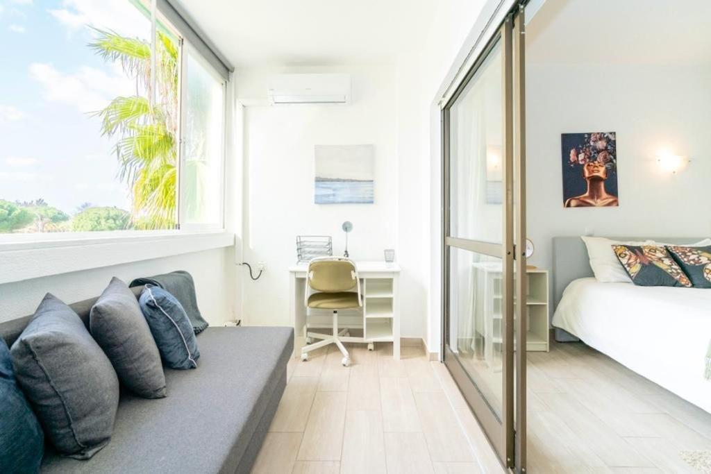 Spacious 1 Bed In Vilamoura, Fast Wifi & Pool Apartment *